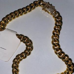 Men’s 18k Gold plated 24 inch Miami Cuban link chain